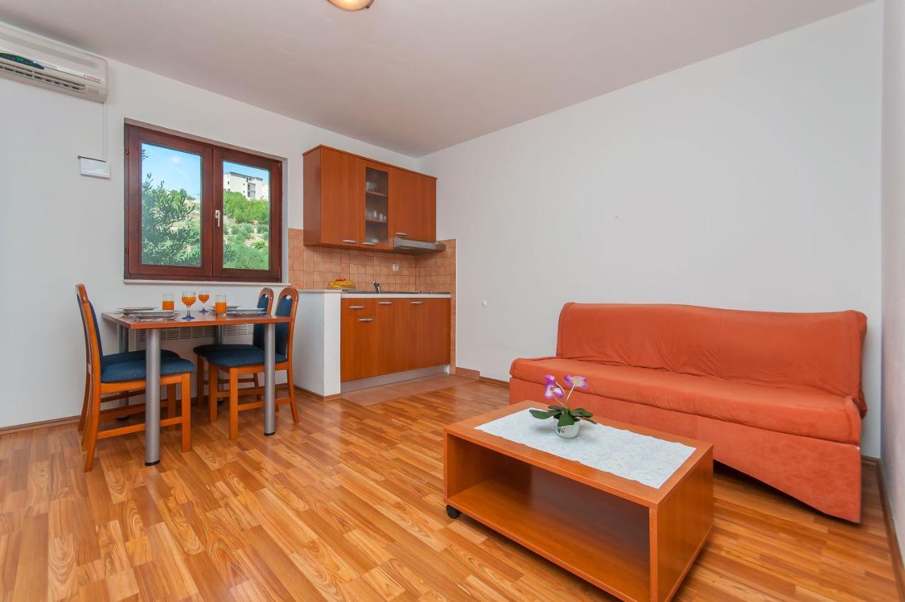 דוגי ראט Apartments Ricina מראה חיצוני תמונה