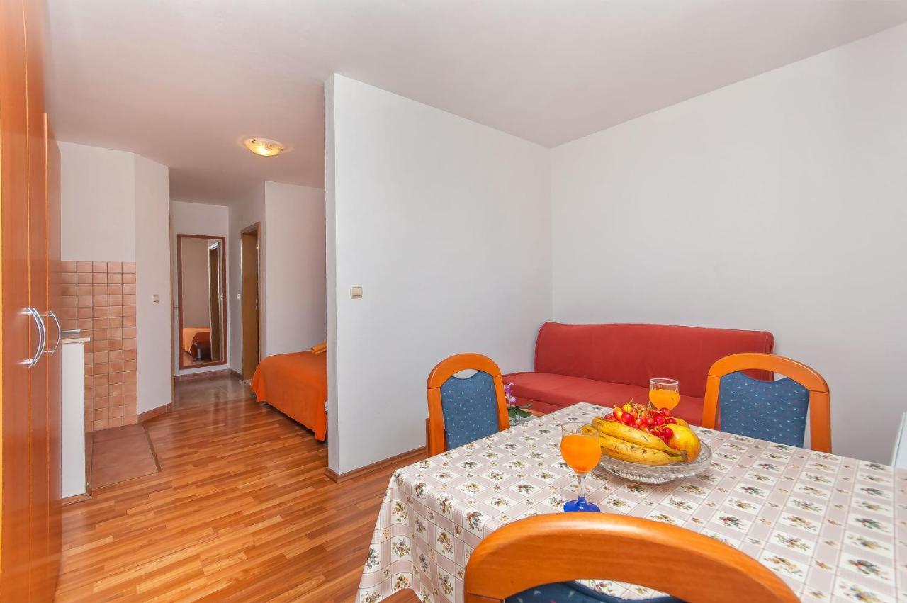 דוגי ראט Apartments Ricina מראה חיצוני תמונה