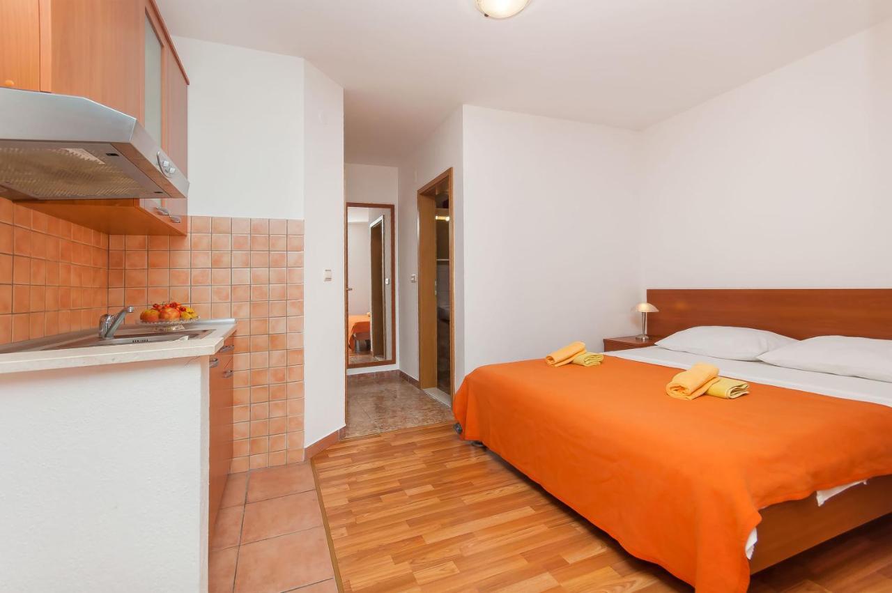 דוגי ראט Apartments Ricina מראה חיצוני תמונה