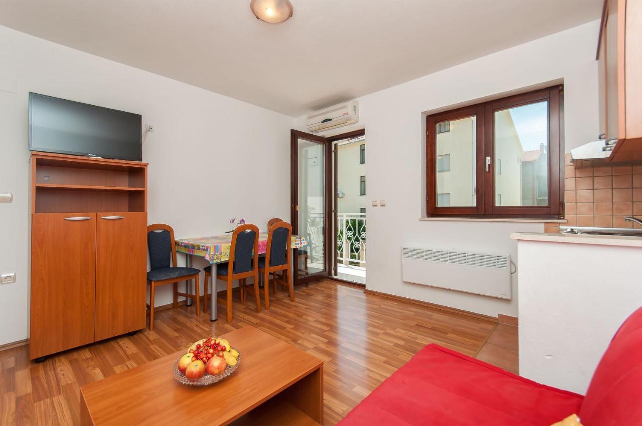 דוגי ראט Apartments Ricina מראה חיצוני תמונה